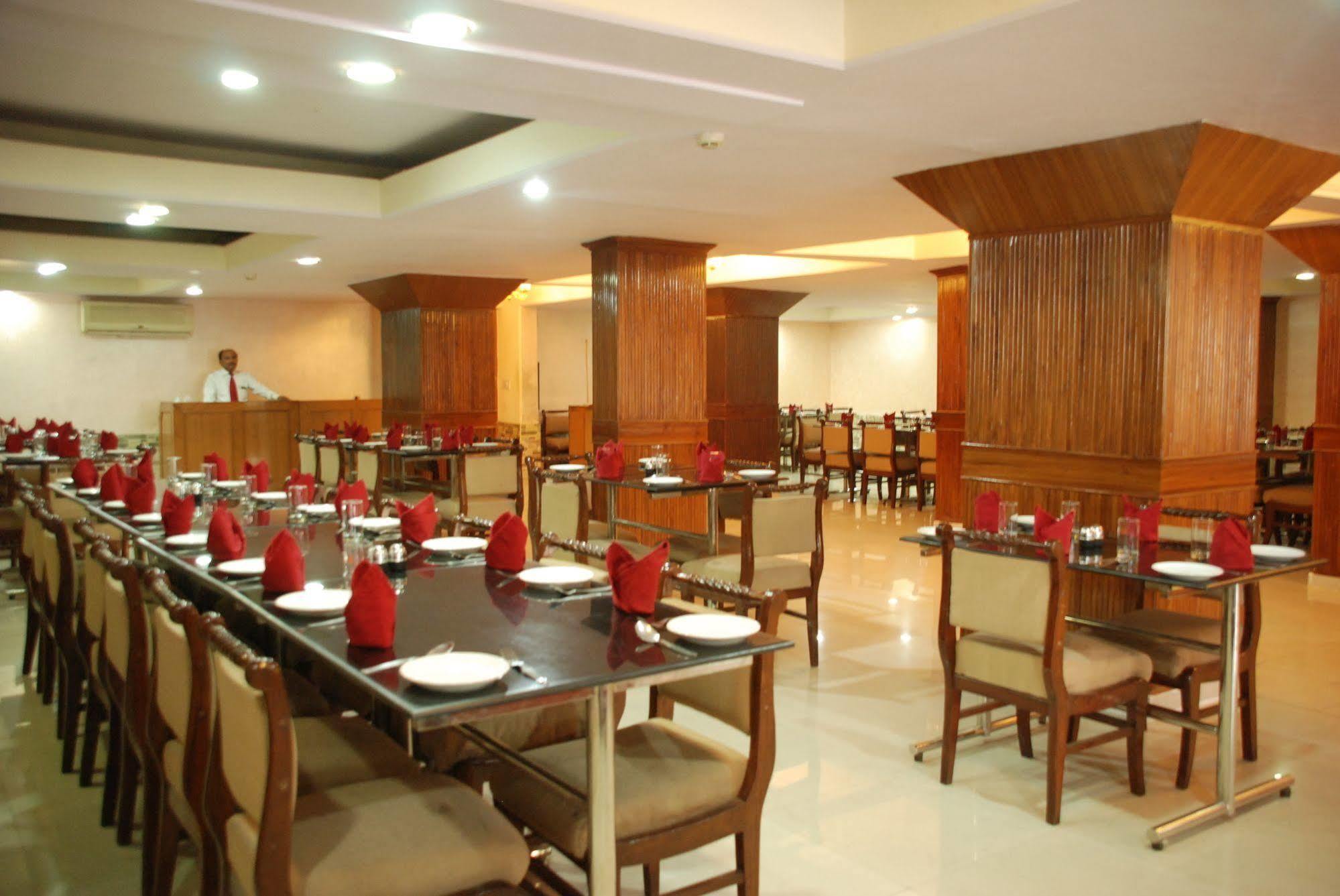 Hotel Ganga Ratan Agra  Extérieur photo
